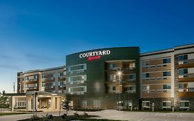 Courtyard By Marriott Omaha Bellevue At Beardmore Event Center